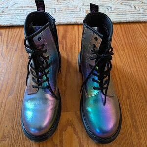 Dr. Martens AirWair Boots (Girl Sz 5, Women Sz 6.5-7)